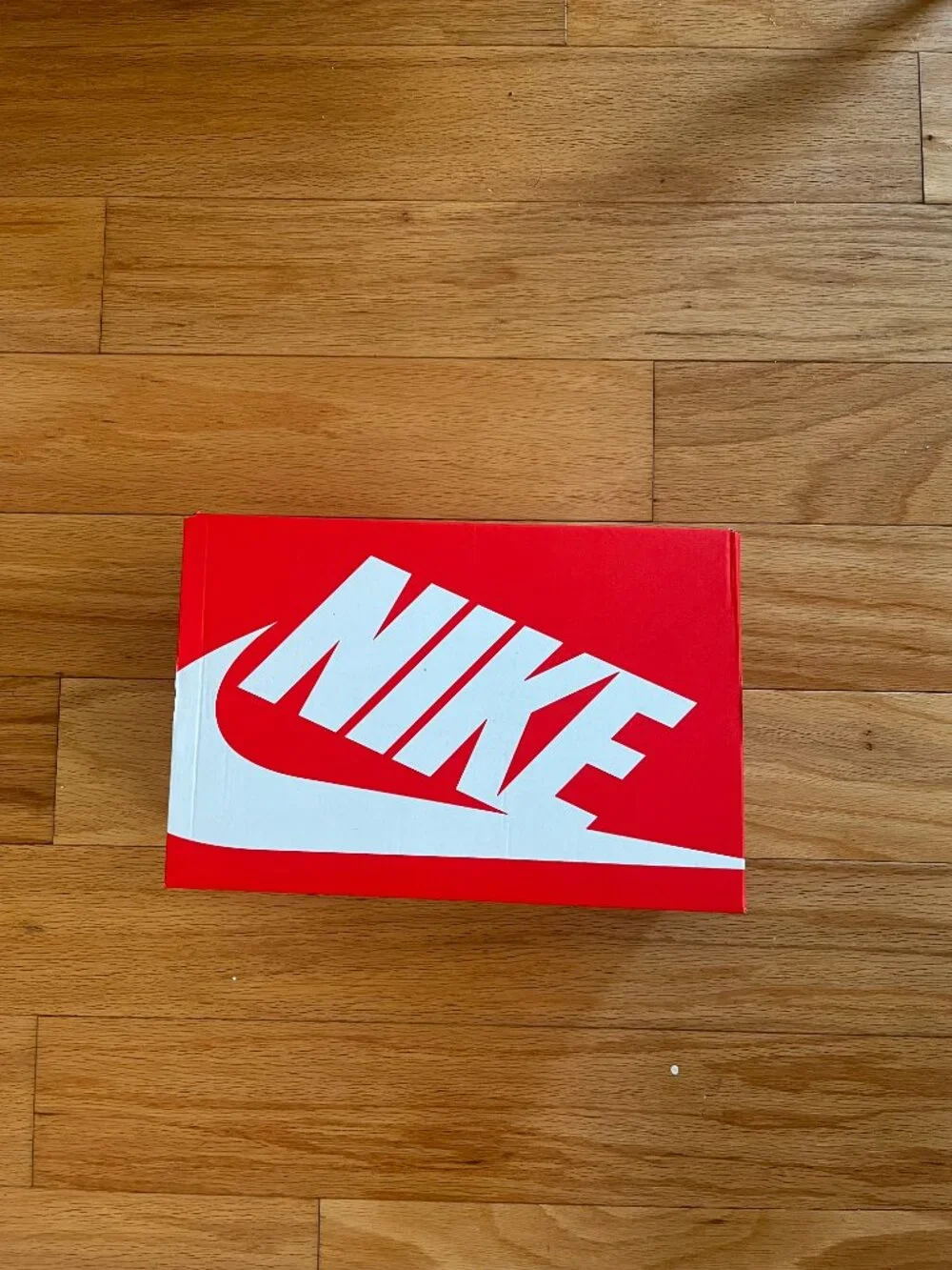 Nike Sneakers: NEW!!!! Never used
